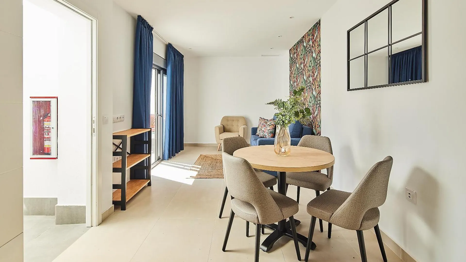 Arena Suit, Apartamentos Con Jacuzzi Privado En Playa De La Barrosa Chiclana de la Frontera 0*,