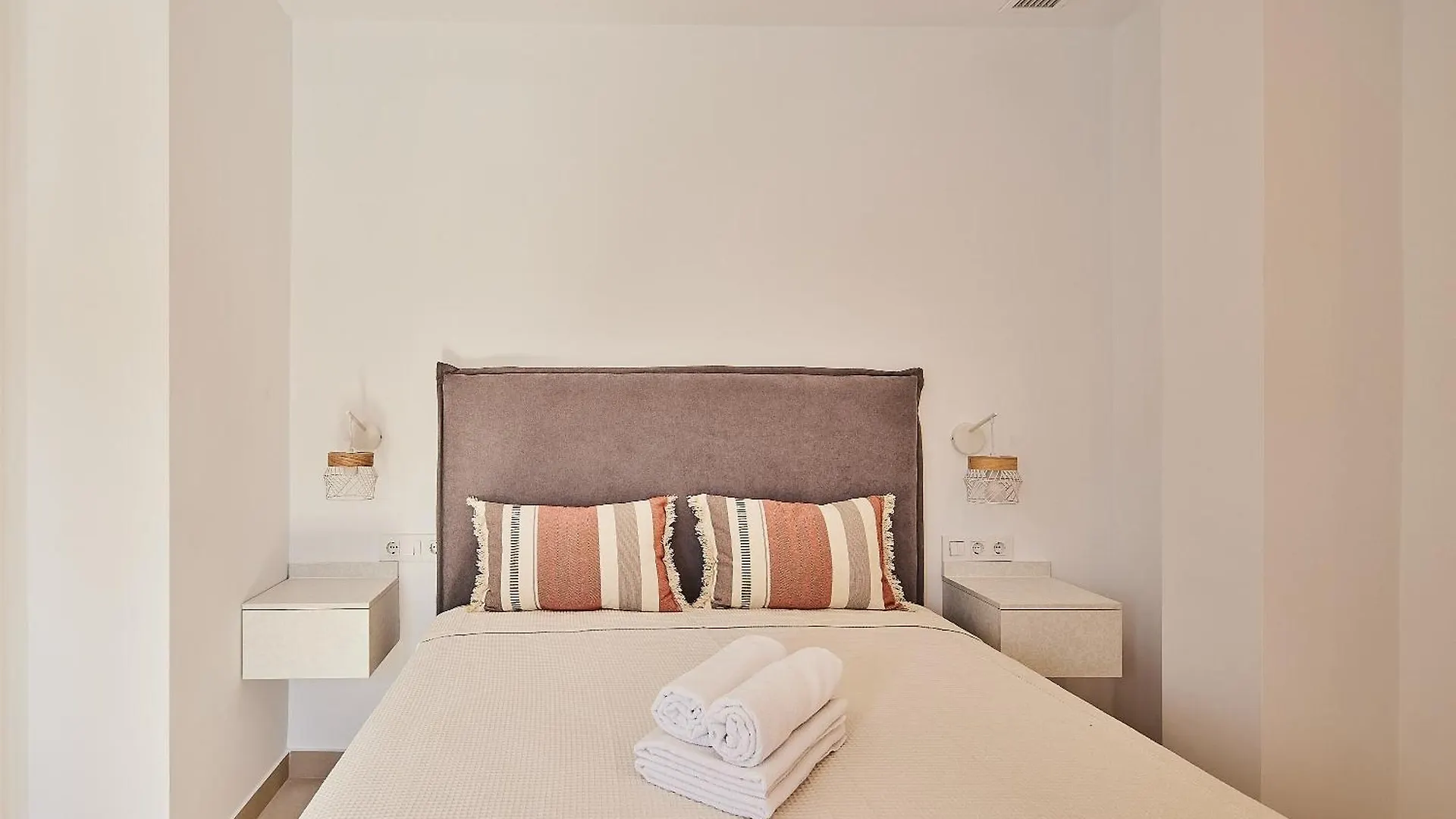 Arena Suit, Apartamentos Con Jacuzzi Privado En Playa De La Barrosa Chiclana de la Frontera 0*,  Ισπανία