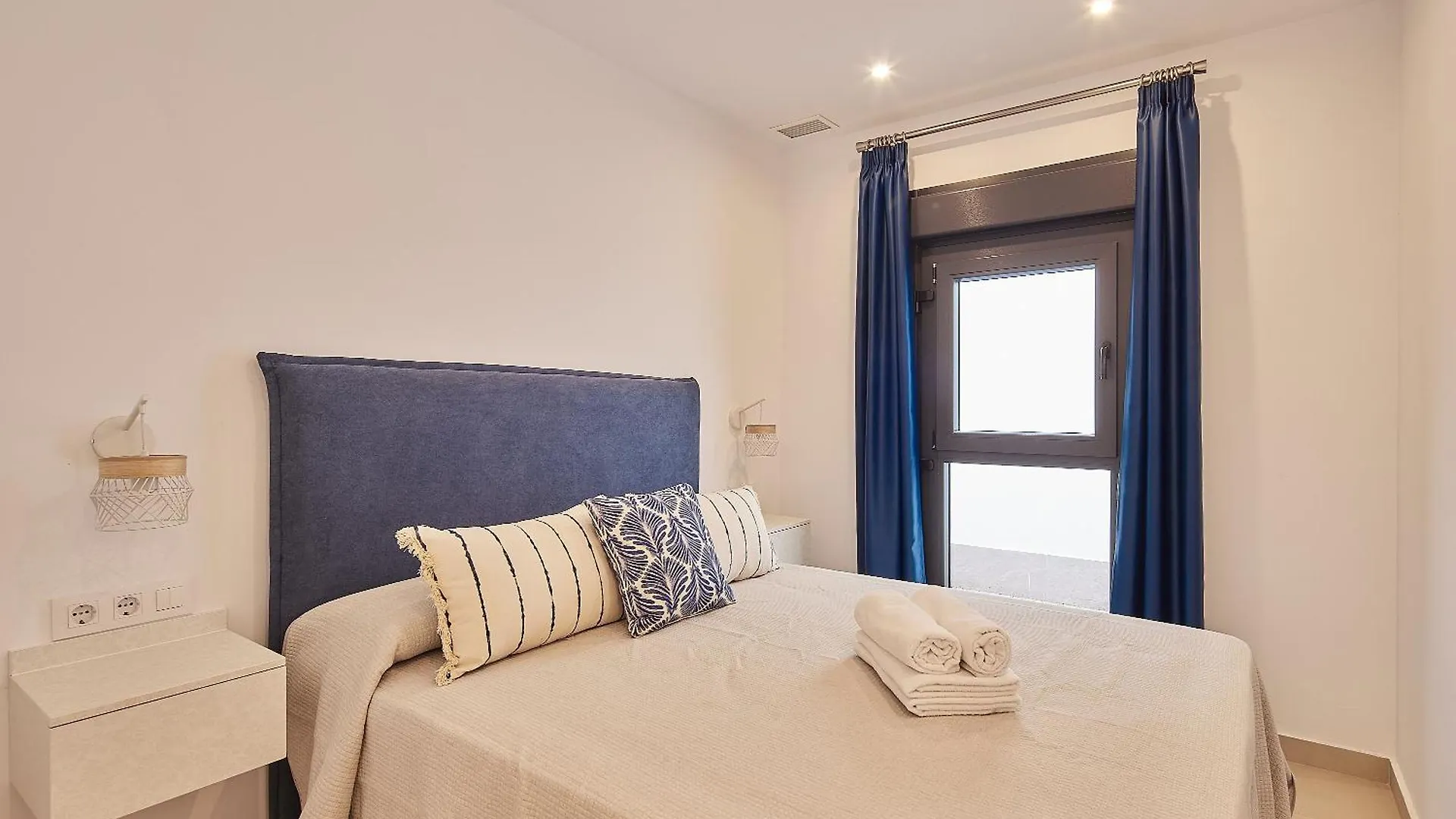 Arena Suit, Apartamentos Con Jacuzzi Privado En Playa De La Barrosa Chiclana de la Frontera