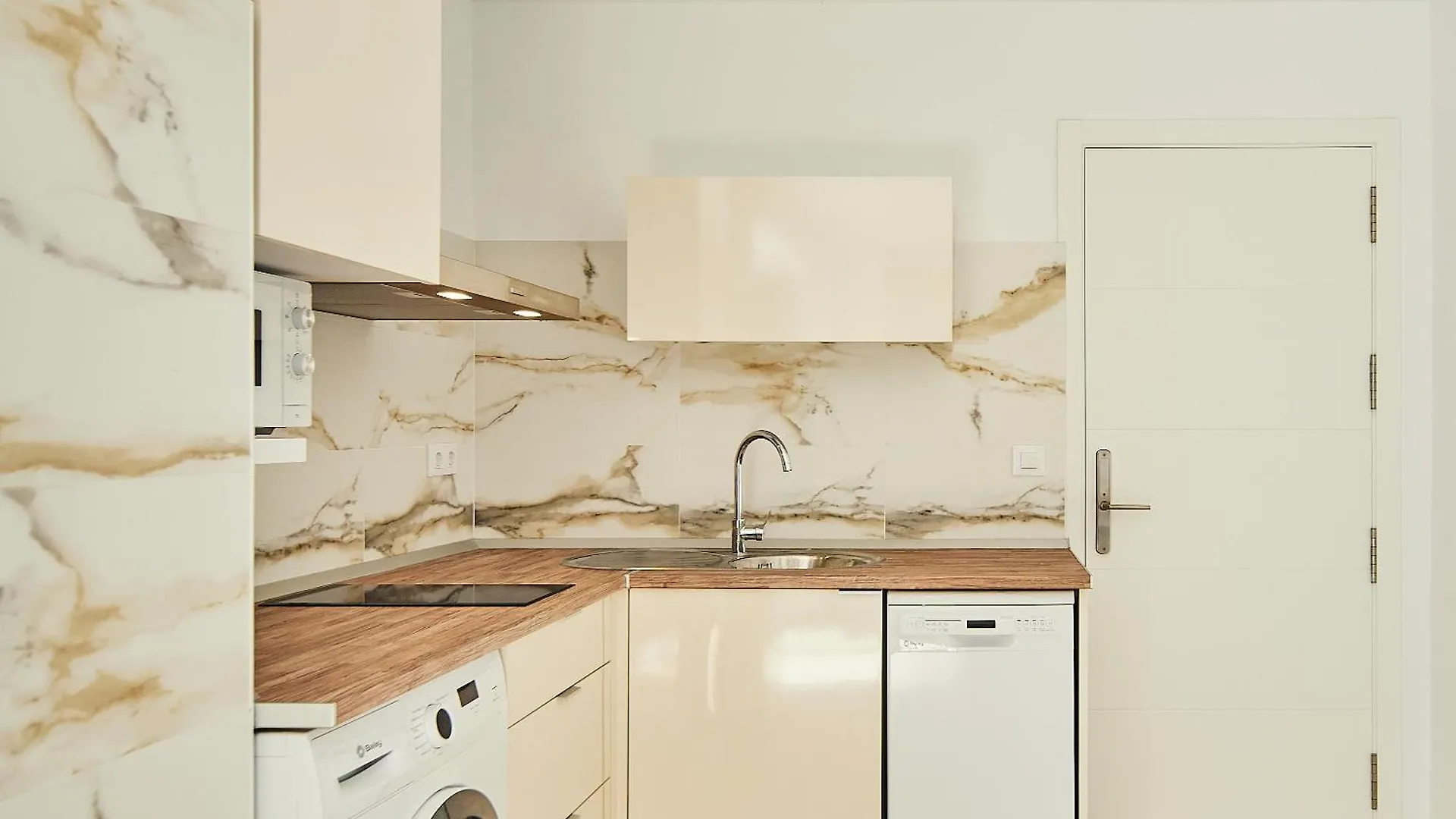 Arena Suit, Apartamentos Con Jacuzzi Privado En Playa De La Barrosa Chiclana de la Frontera 0*,